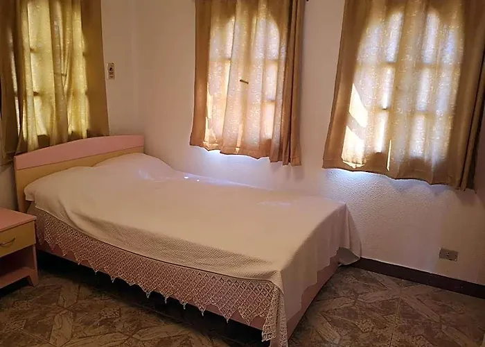 Cordoba Sea View With Open Air Jacuzzi At Mastaba